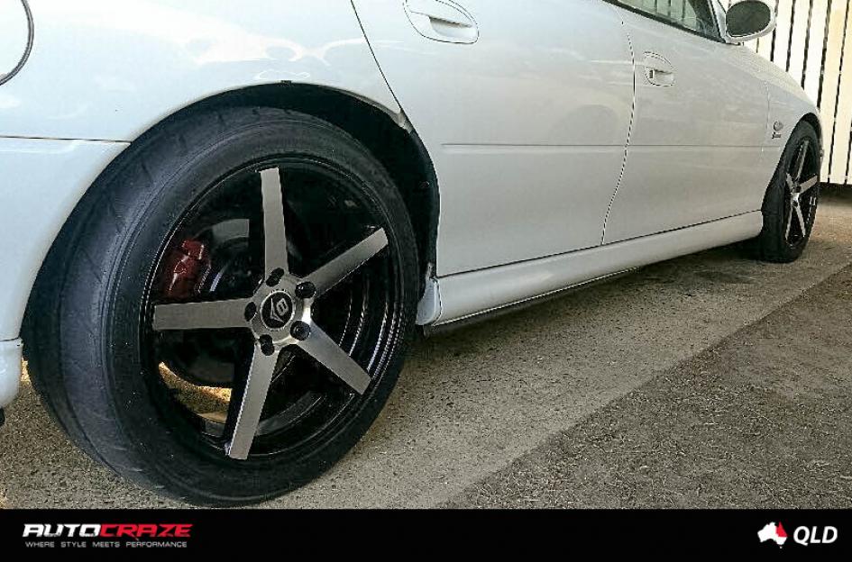 HOLDEN-COMMODORE-RACER-BLACK-MACHINED-FACE-2
