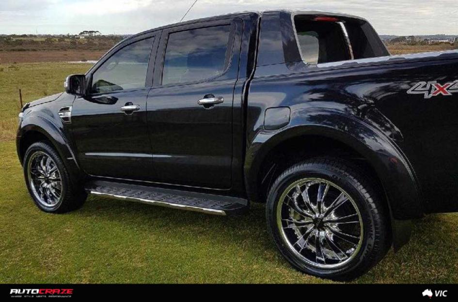 FORD RANGER HE875 CHROME WITH BLACK INSERTS