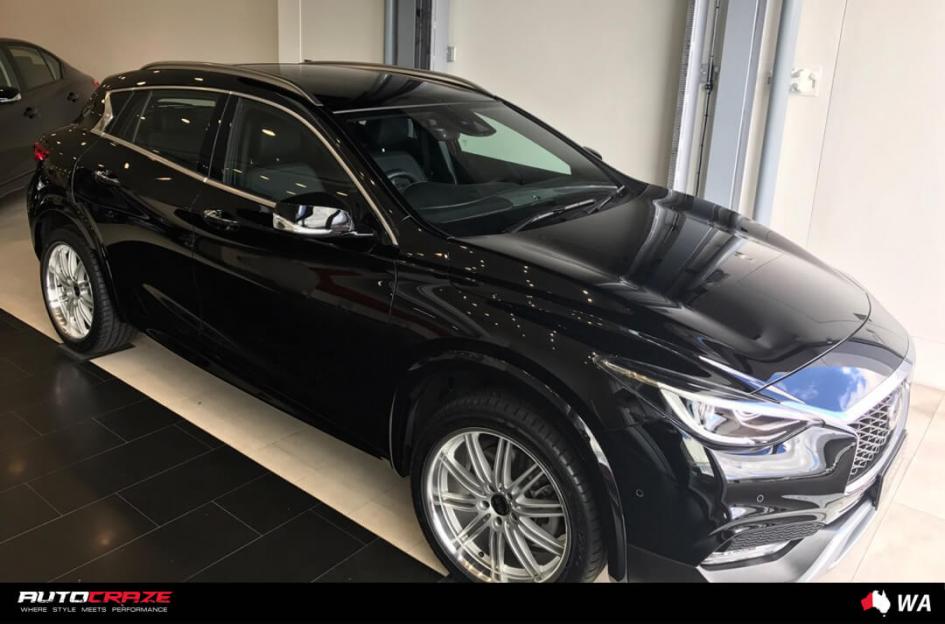 INFINITI-QX30-OX947A-HYPER-SILVER-MACHINE-LIP