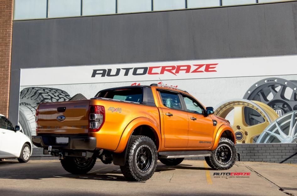 FORD-RANGER-TROPHY-MATTE-BLACK-WITH-ANTHRACITE-RING