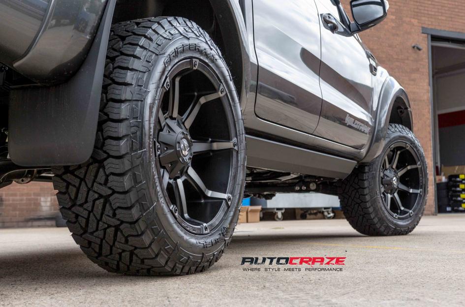 FORD RANGER COUPLER BLACK MACHINED WITH DARK TINT 8