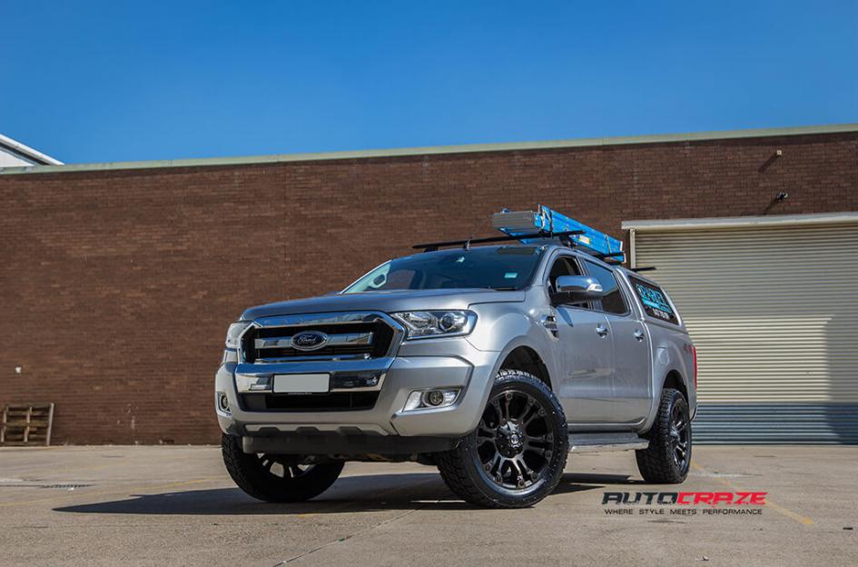 FORD-RANGER-VAPOR-BLACK-MACHINED-WITH-DARK-TINT
