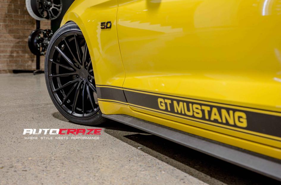 FORD MUSTANG SF09 SATIN BLACK