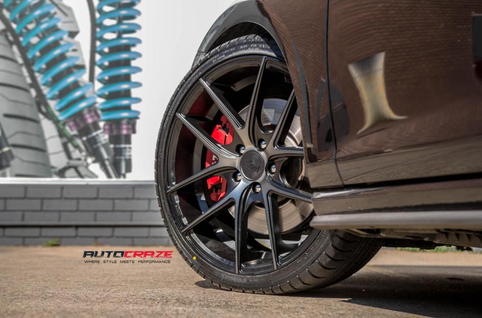 VOLKSWAGEN GOLF MISANO MATTE BLACK