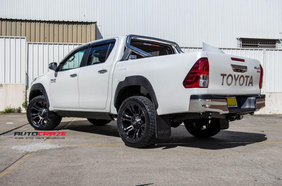TOYOTA HILUX N80 4WD VAPOR BLACK MACHINED WITH DARK TINT