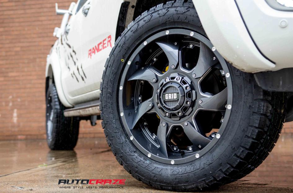 FORD RANGER GD01 GRAPHITE MILLED ACCENTS WITH CHROME INSERTS