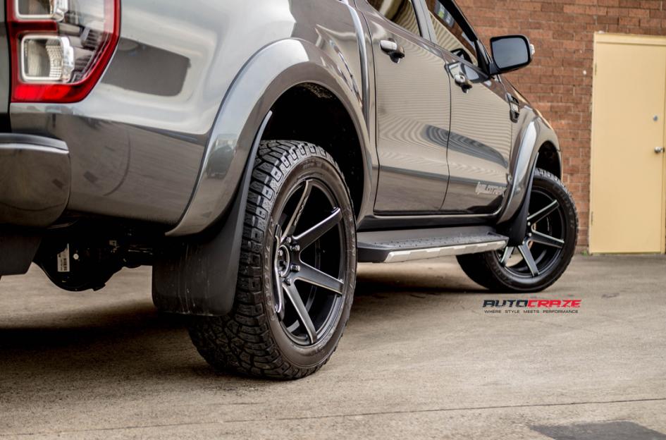 FORD-RANGER-ZEUS-09-GLOSS-BLACK-MILLED-ACCENTS-2