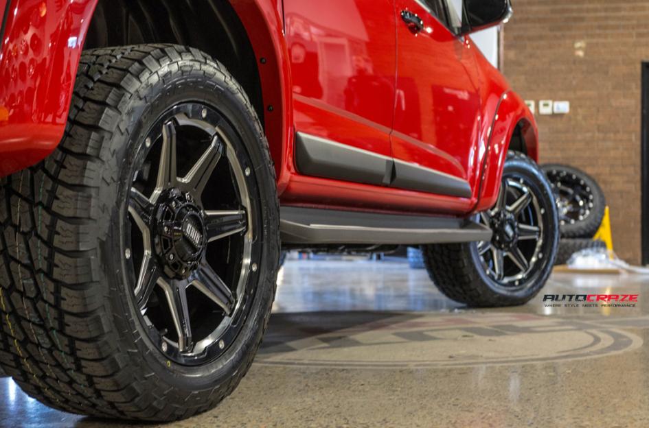 HOLDEN COLORADO GD06 GLOSS BLACK MILLED