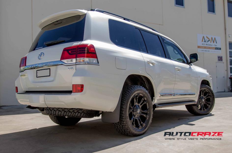 TOYOTA LANDCRUSIER VAPOR MATTE BLACK 3