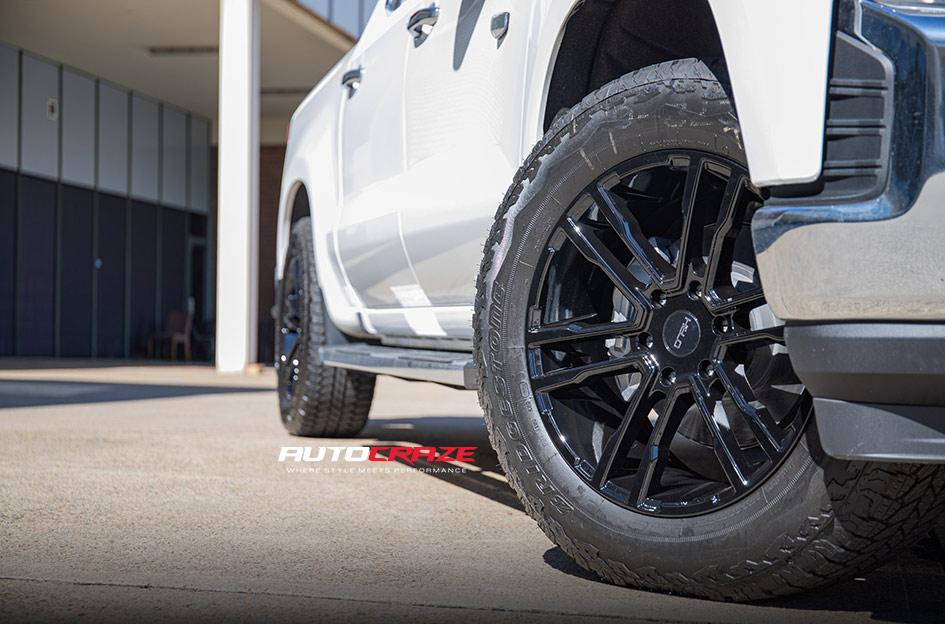 CHEVROLET SILVERADO HE918 GLOSS BLACK