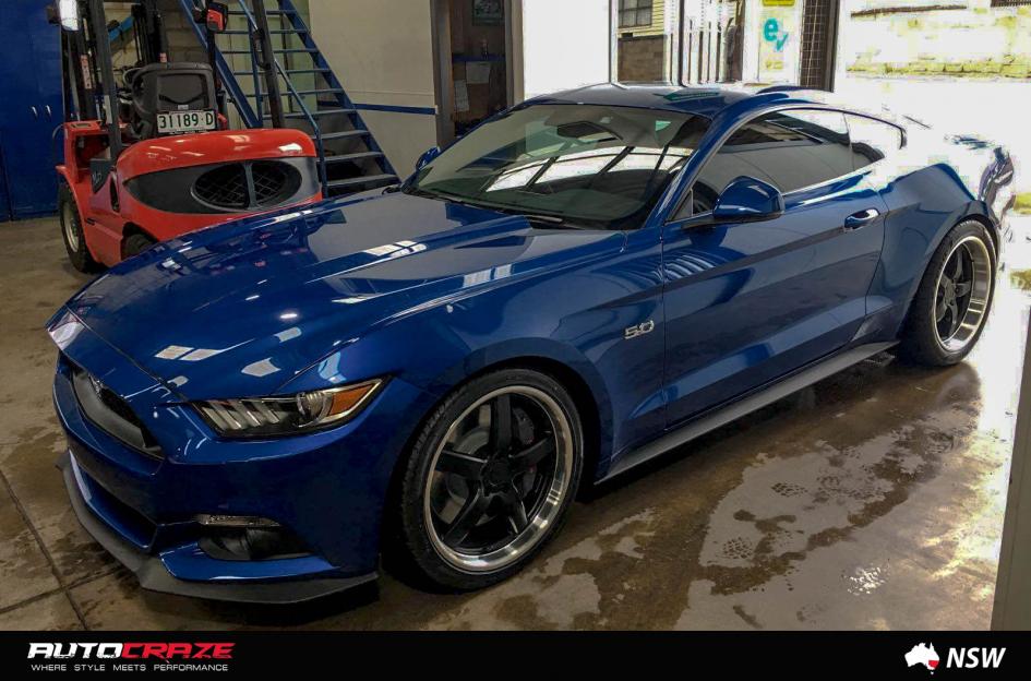 FORD MUSTANG PANTANO MATTE BLACK