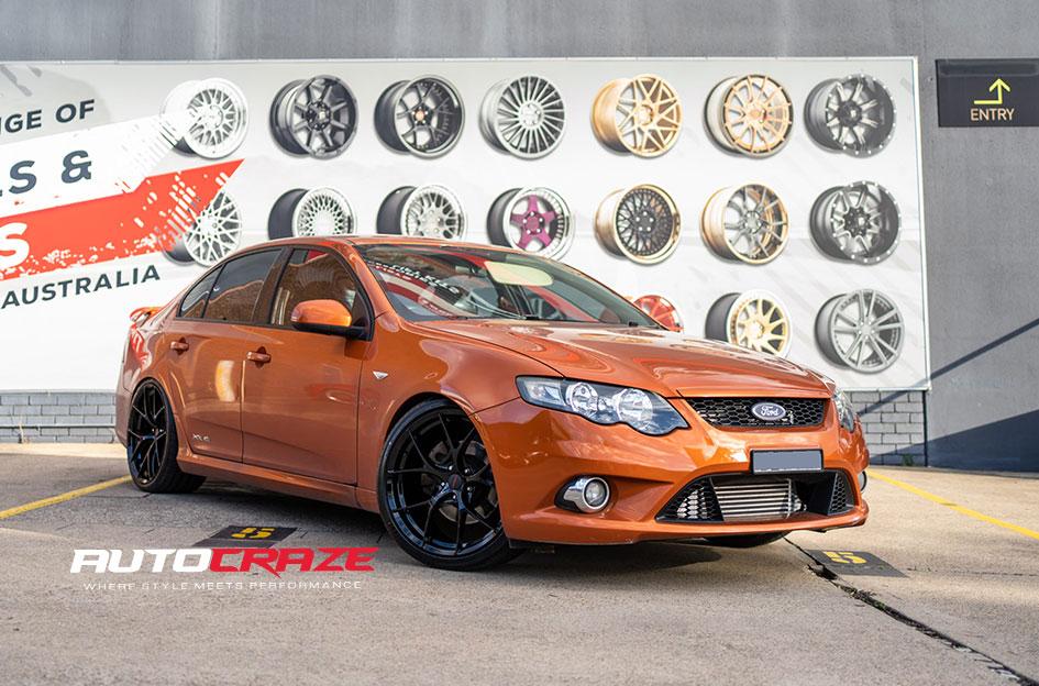 FORD-FALCON-ZR3-GLOSS-BLACK