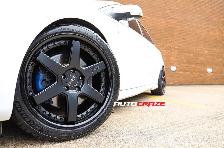 FORD FOCUS  5 STUD  ALTAIR MATTE BLACK WITH GLOSS BLACK LIP