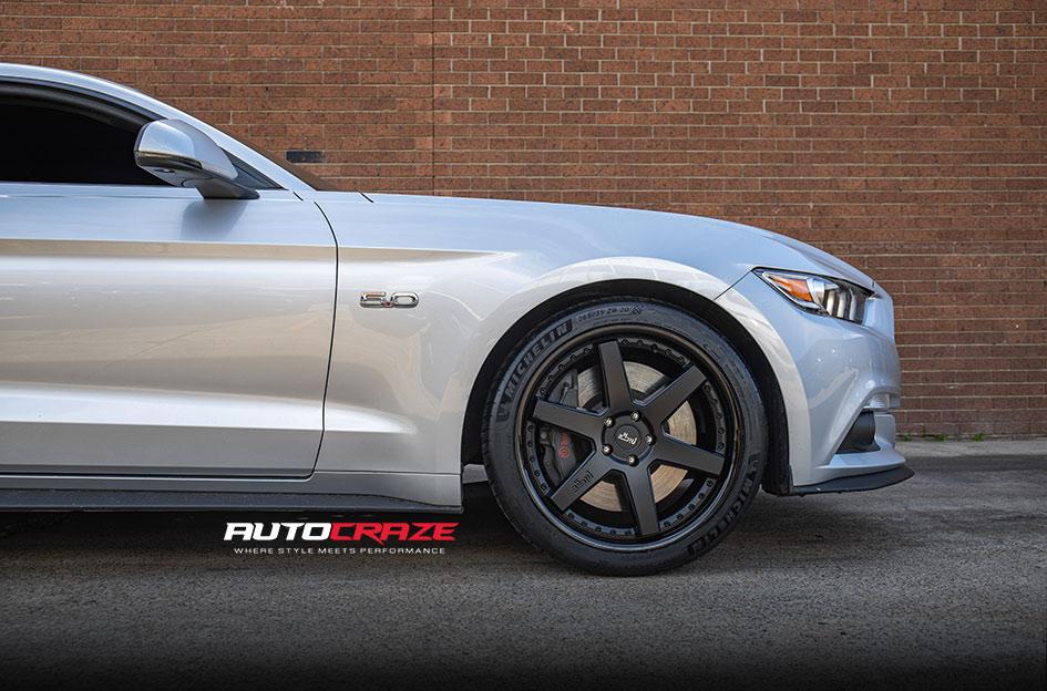 FORD MUSTANG ALTAIR MATTE BLACK WITH GLOSS BLACK LIP