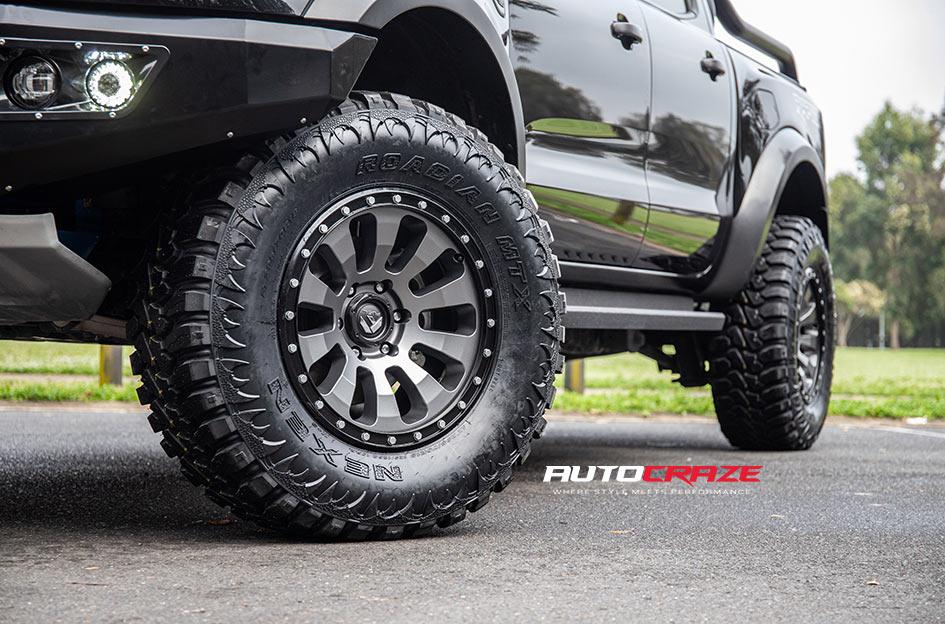 FORD RANGER RAPTOR TACTIC ANTHRACITE BLACK LIP