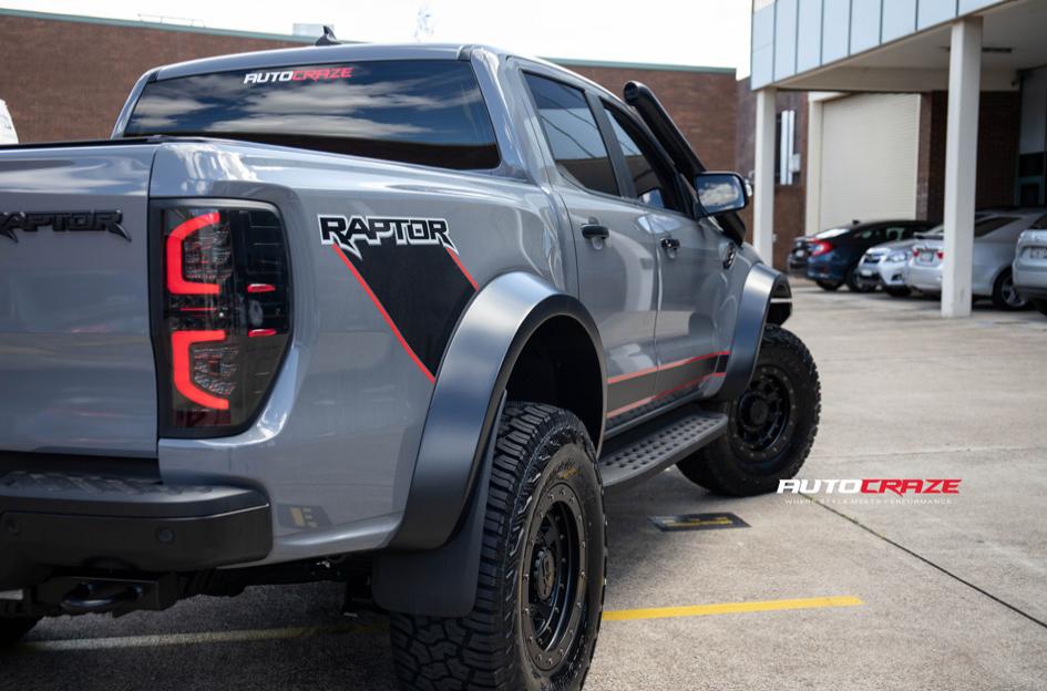 FORD RANGER RAPTOR CHASE SATIN BLACK