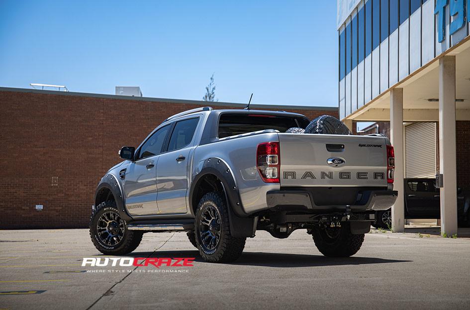 FORD-RANGER-VAPOR-BLACK-MACHINED-WITH-DARK-TINT