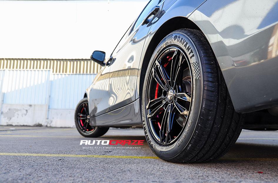 BMW F30 REDBACK PIANO BLACK RED UNDERCUT