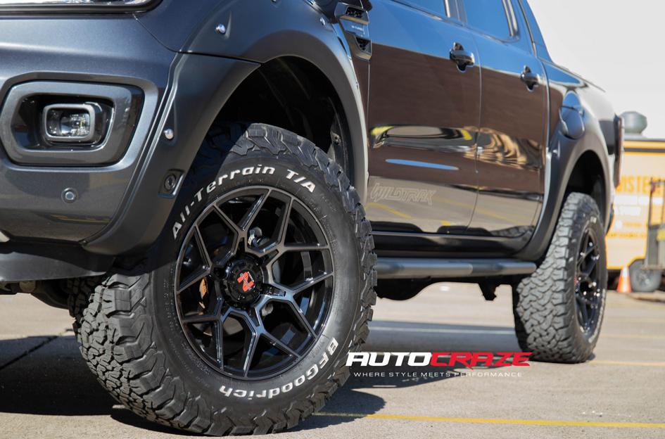 FORD RANGER SABBATH GLOSS BLACK TINTED FACE