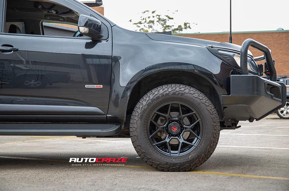 HOLDEN COLORADO SABBATH MATTE BLACK