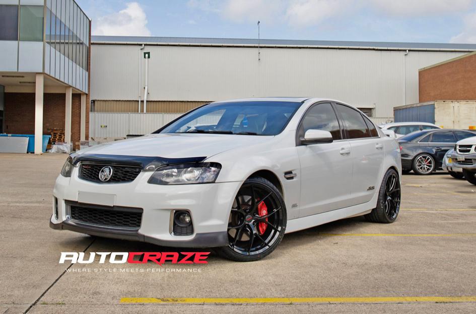 HOLDEN COMMODORE ZR3 GLOSS BLACK