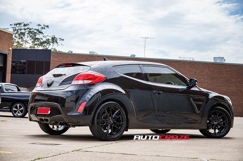 HYUNDAI VELOSTER HE907 GLOSS BLACK