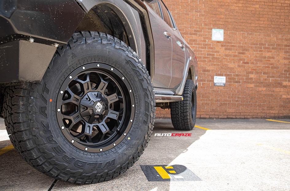 MITSUBISHI TRITON HURRICANE MATTE BLACK