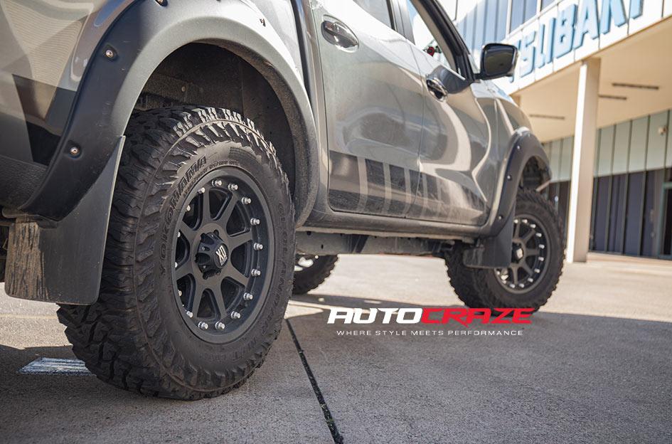 NISSAN NAVARA ADDICT MATTE BLACK