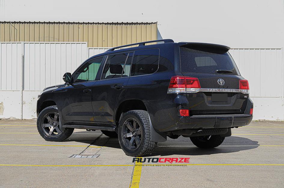 TOYOTA LANDCRUSIER BEAST BLACK   MACHINED WITH DARK TINT