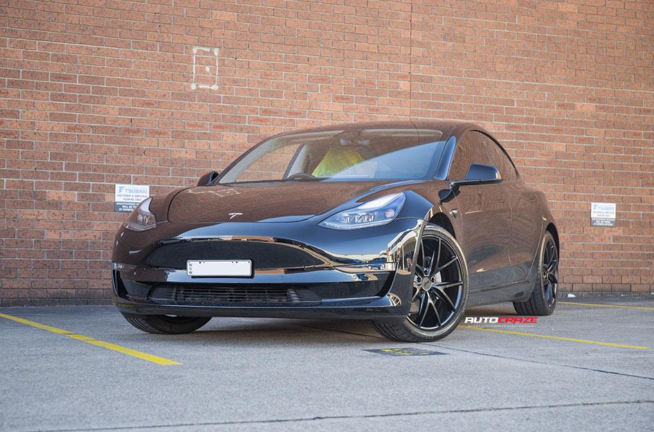 TESLA MODEL 3 MISANO MATTE BLACK