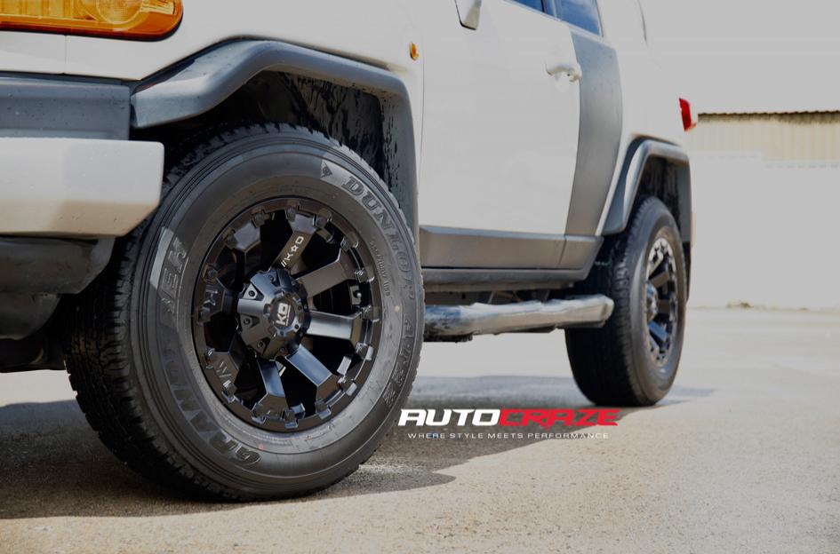 TOYOTA FJ CRUISER AMBUSH MATTE BLACK