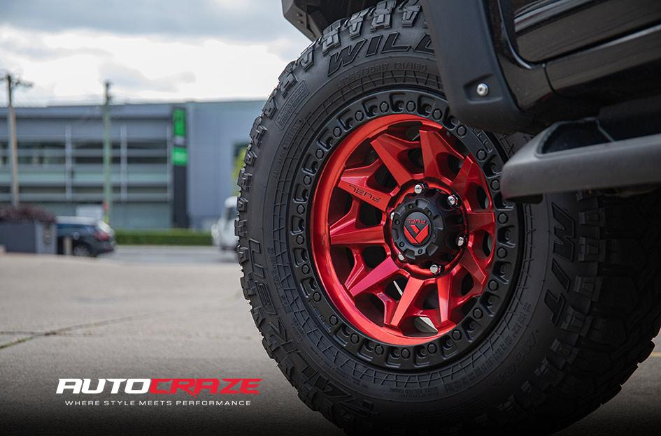 TOYOTA HILUX N80 4WD COVERT CANDY RED BLACK LIP