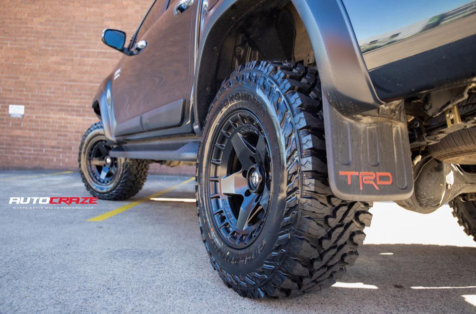 TOYOTA HILUX N80 4WD WARP SATIN BLACK