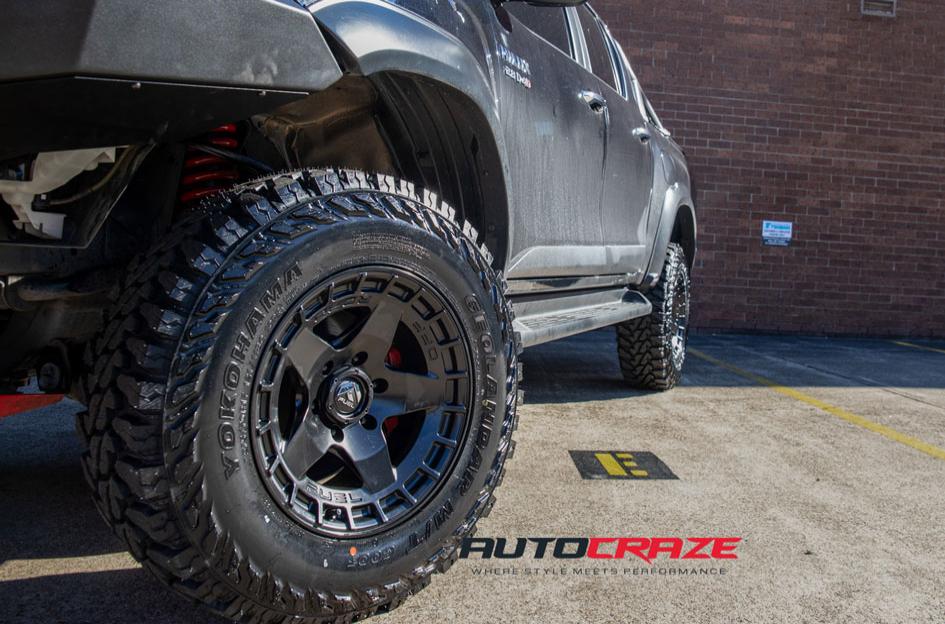 TOYOTA HILUX N80 4WD WARP SATIN BLACK