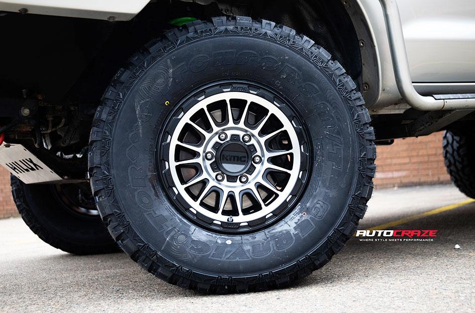 TOYOTA HILUX N70 4WD IMPACT KM542 SATIN BLACK MACHINED FACE