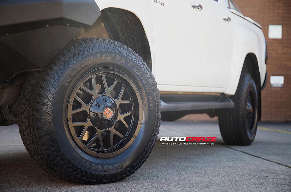 TOYOTA HILUX N80 4WD JUDGE MATTE BLACK