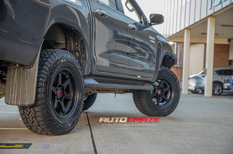 TOYOTA HILUX N80 4WD PROSECUTOR MATTE BLACK