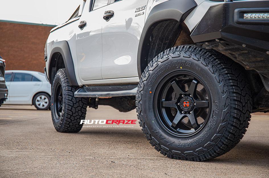 TOYOTA HILUX N80 4WD PROSECUTOR MATTE BLACK