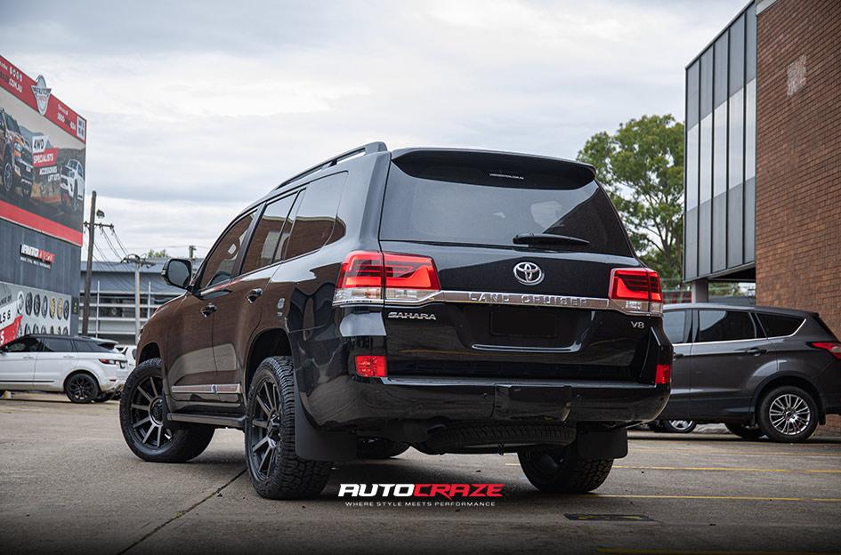 TOYOTA LANDCRUISER OUTBREAK SATIN BLACK GREY TINT