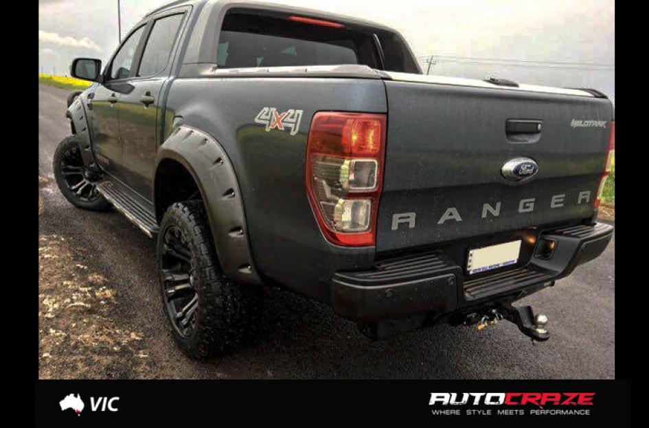 FORD-RANGER-VAPOR-BLACK-MACHINED-WITH-DARK-TINT-5