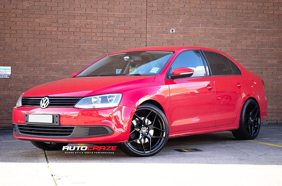 VOLKSWAGEN JETTA LEMANS GLOSS BLACK
