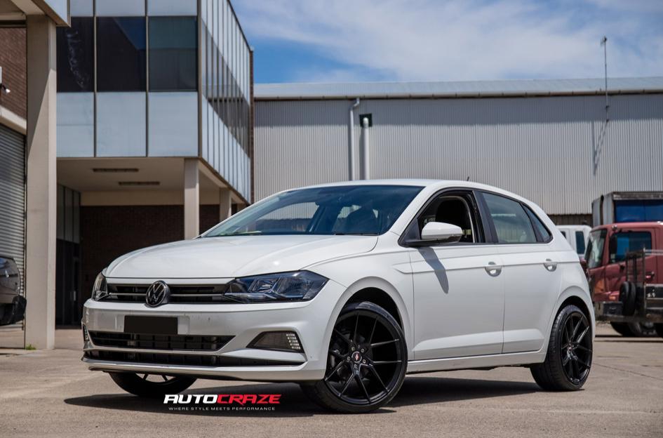 VOLKSWAGEN POLO IFG 39 BLACK