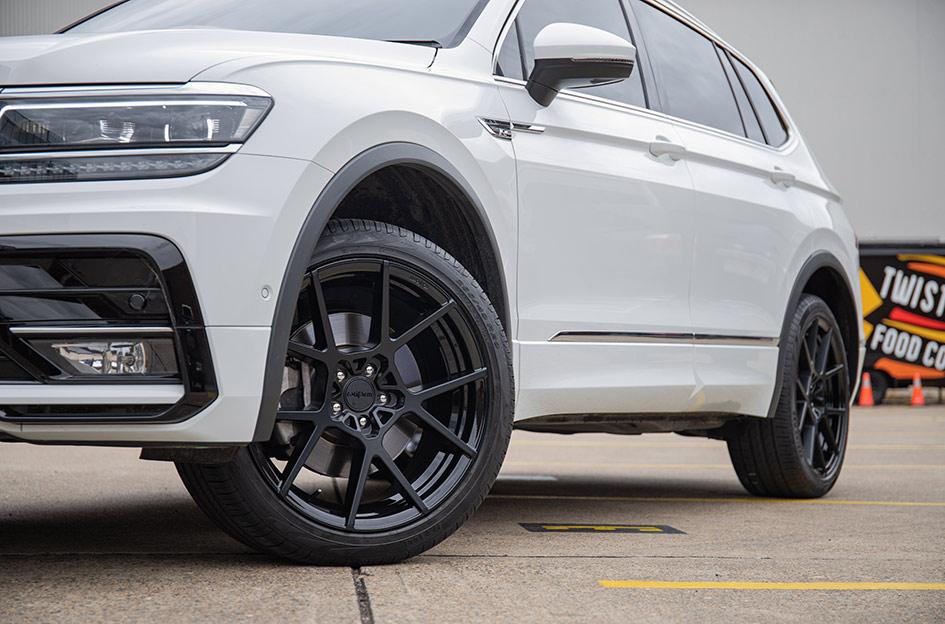 VOLKSWAGEN TIGUAN KPS MATTE BLACK