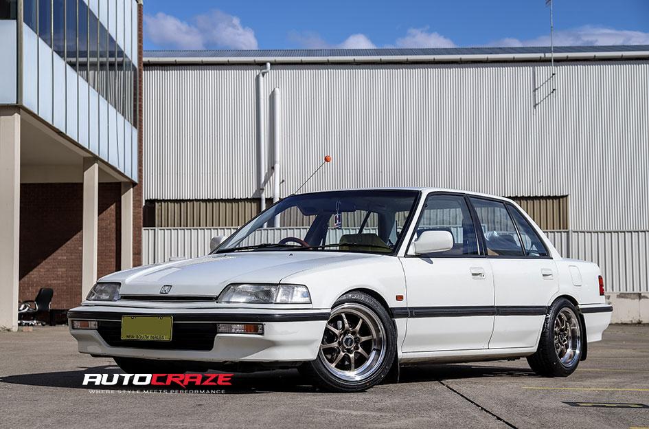 HONDA-CIVIC-TUNING-BRONZE-POLISHED-LIP