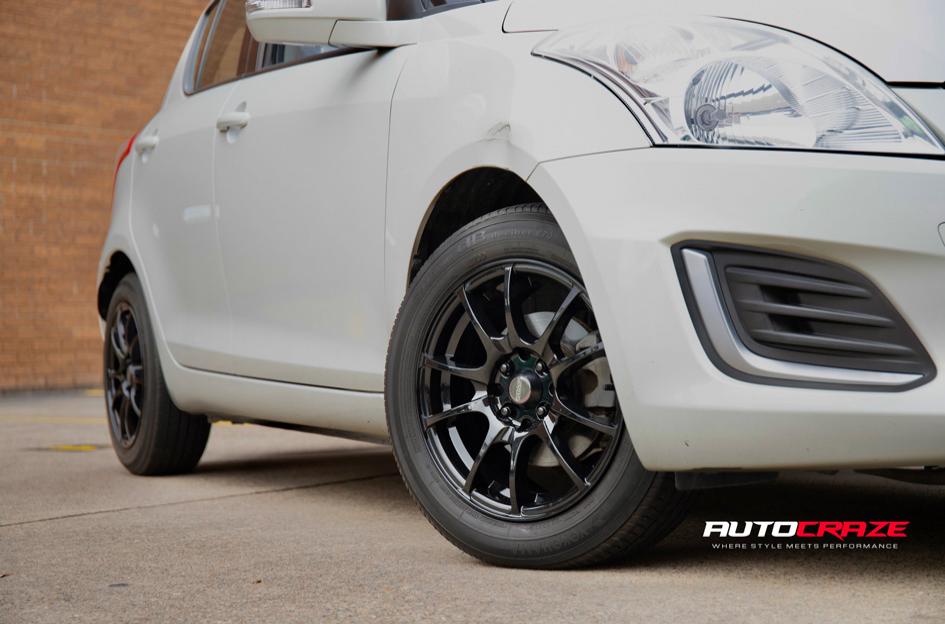 SUZUKI SWIFT ROTATE MATTE BLACK 
