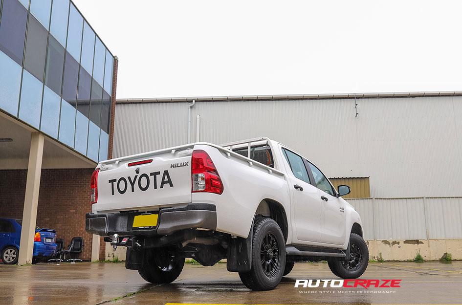 TOYOTA HILUX N80 4WD GENESIS MATTE BLACK