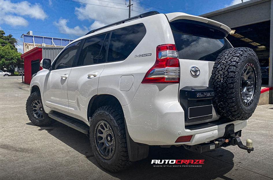TOYOTA LANDCRUISER VECTOR ANTHRACITE