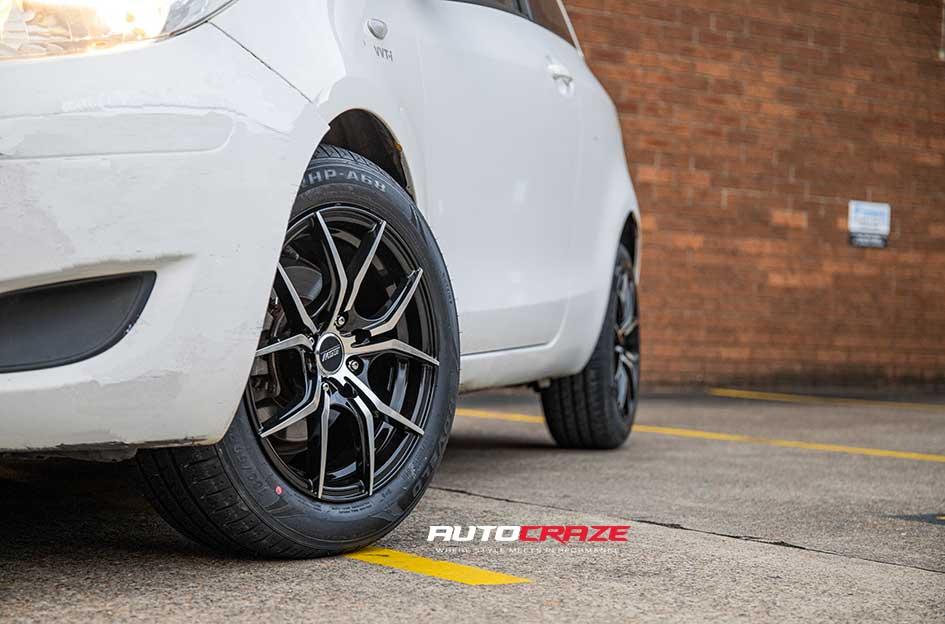 TOYOTA YARIS VENOM BLACK MACHINED FACE