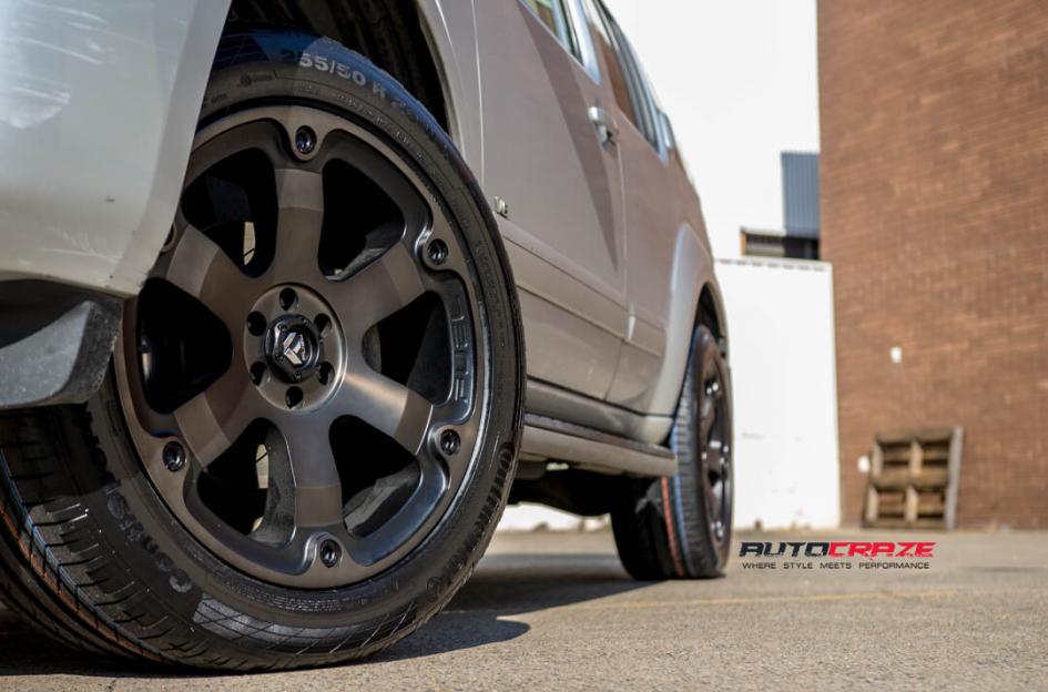 NISSAN PATHFINDER BEAST BLACK   MACHINED WITH DARK TINT