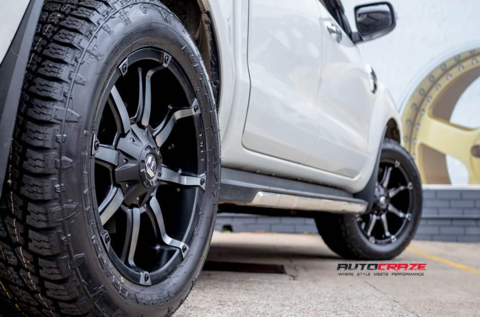 FORD RANGER COUPLER BLACK MACHINED WITH DARK TINT